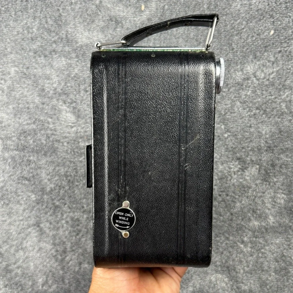 Vintage Kodak Vigilant Junior Six-20 Folding Camera Kodet Lens Dak Shutter USA
